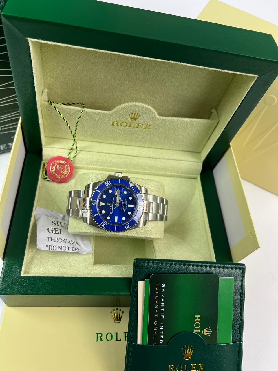 Rolex Submariner Date "Bluesy" – L’icône marine en bleu royal