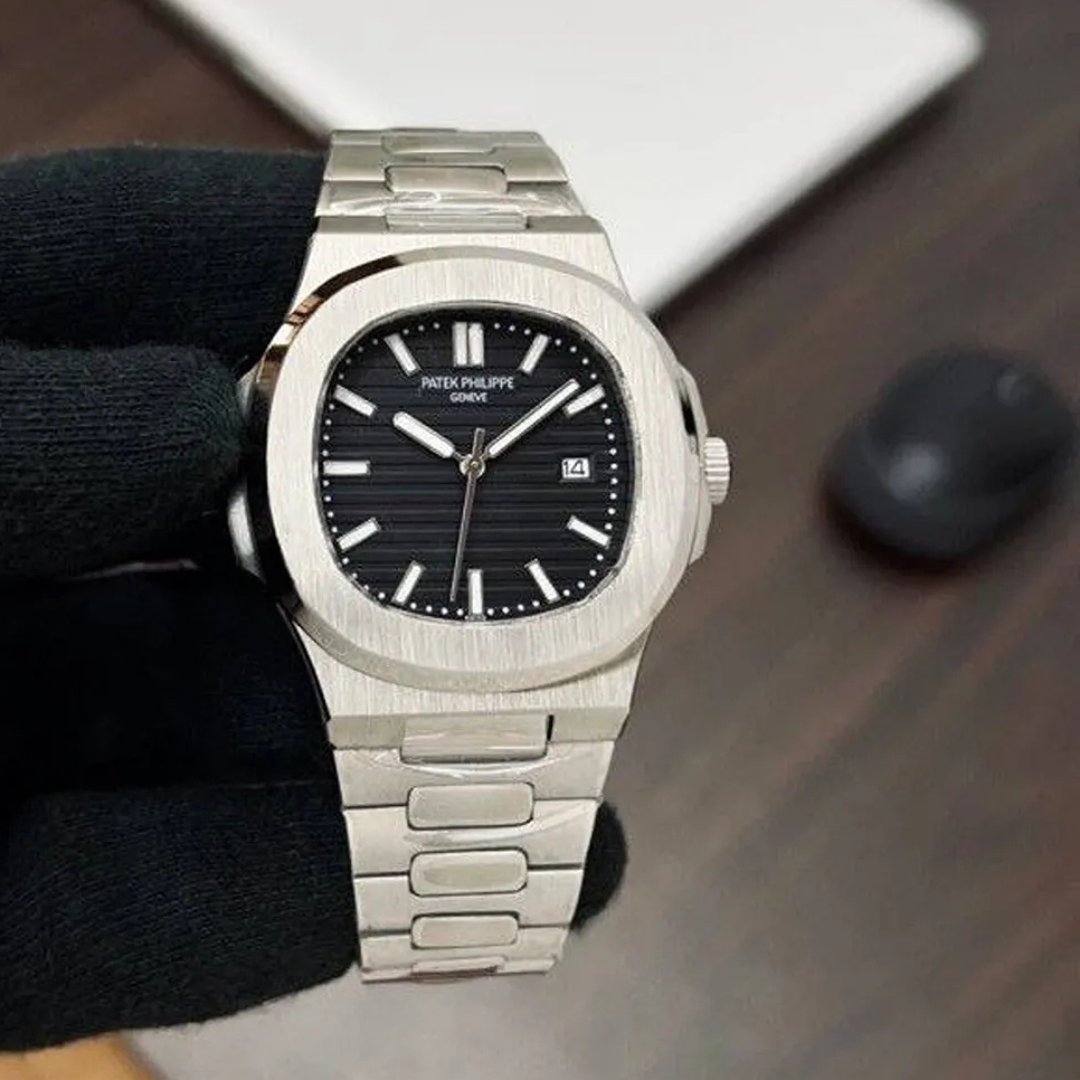 Patek Phillipe blanc fond noir